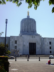 Oregon capitol main entrance