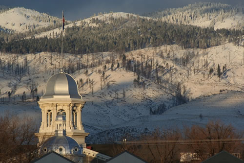 Cupola in front of mountains
